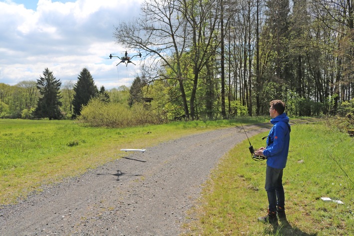 DBU: Mit Drohnen kostengünstig Altlasten aufspüren