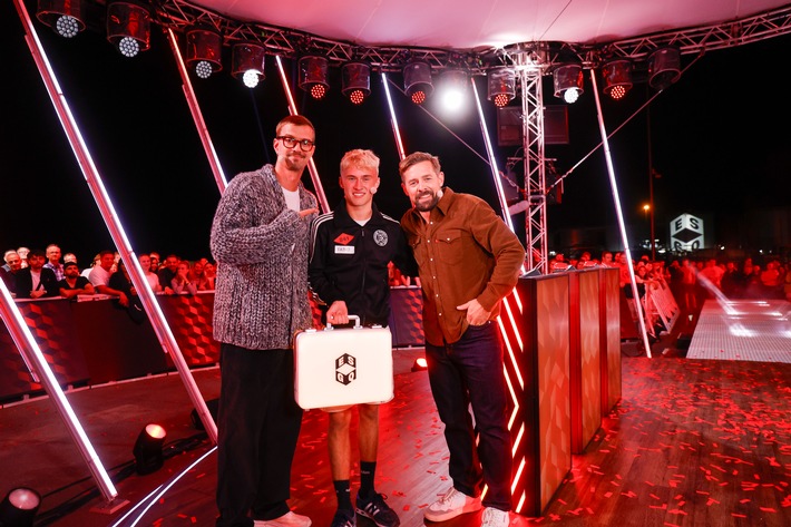 Jack-Pott! Joko & Klaas gewinnen mit "Ein sehr gutes Quiz" die Prime Time, Fabio erspielt 90.000 Euro live in Duisburg