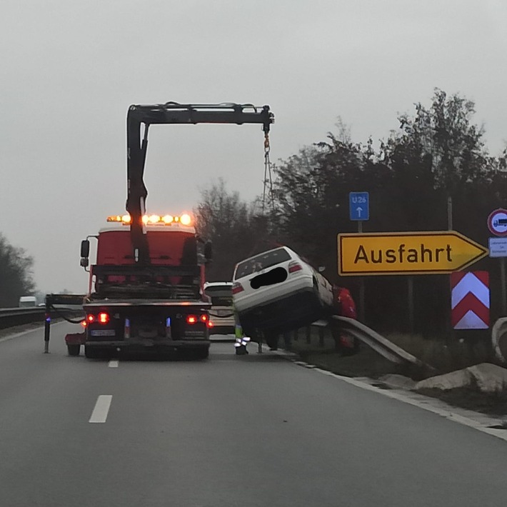 POL-PDNW: Polizeiautobahnstation Ruchheim - Vollsperrung der B9 nach Verkehrsunfall