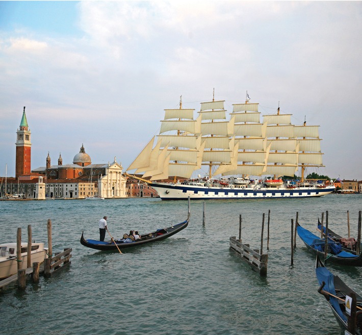 Kreuzfahrt: Erster Platz für das größte 5-Mast-Vollschiff der Welt / Star Clippers: Neues Programm für die größten Segelschiffe der Welt mit Zielen im Mittelmeer und in der Karibik. Neu: Costa Rica