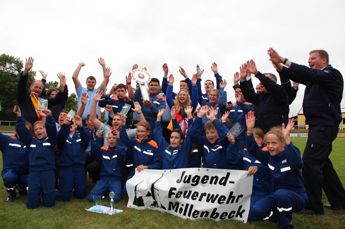 DJF-Tag in Stadthagen: Jugendfeuerwehr Möllenbeck gewinnt Deutsche Meisterschaften (BILD)