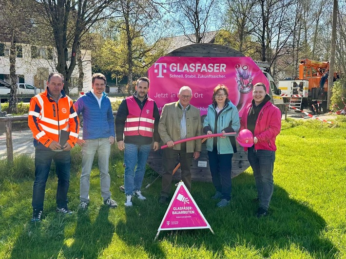 Telekom startet Glasfaserausbau in Westendorf (Ostallgäu)