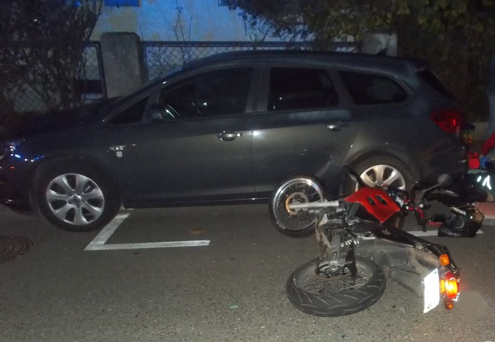 POL-PDLD: Motorradfahrer beim Ausparken übersehen