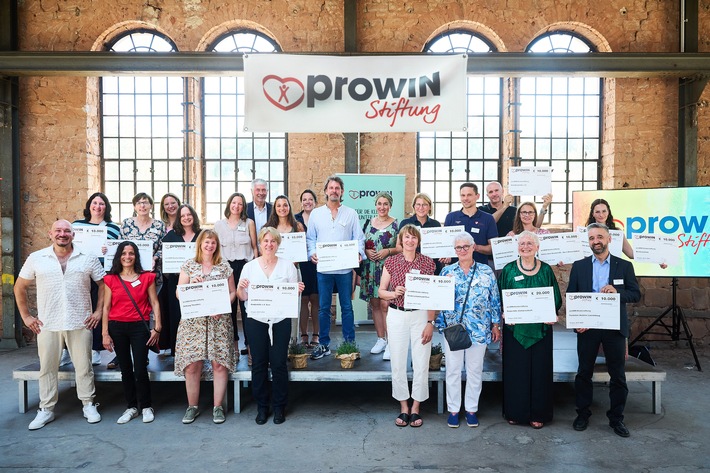 proWIN Stiftung spendet 190.000 Euro für Kinderhilfsprojekte