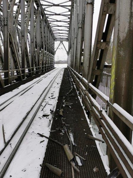BPOL NRW: IC reißt Signalkabel über 120 Meter mit - Bundespolizei ermittelt wegen gefährlichen Eingriffs in den Bahnverkehr