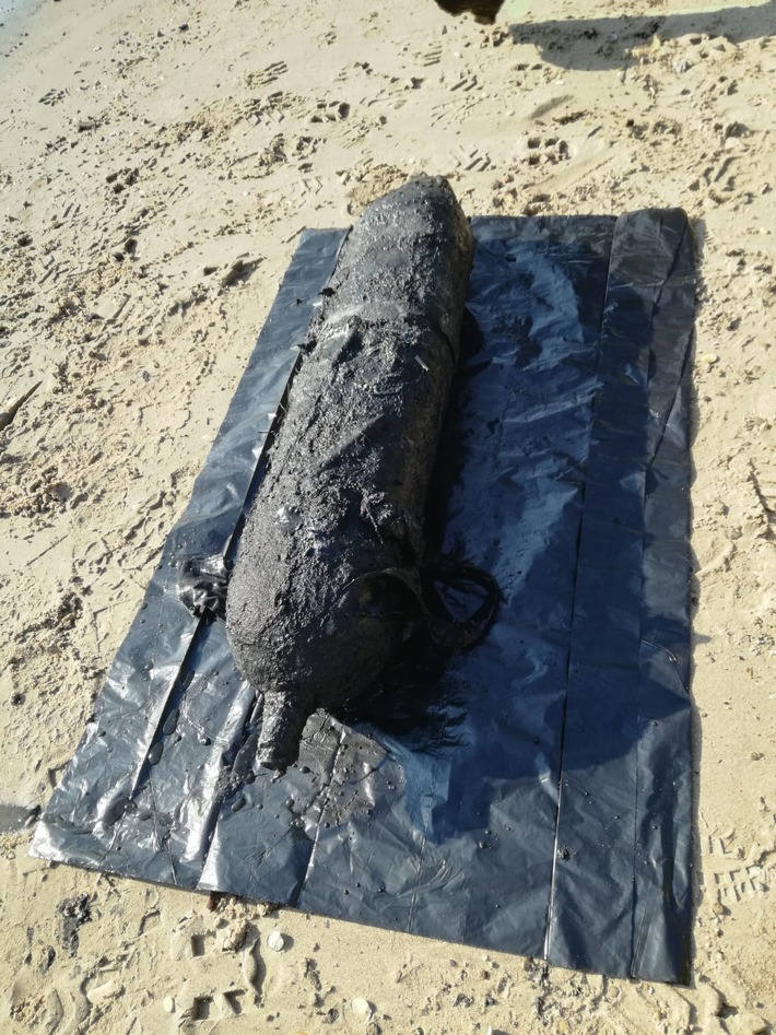 PP-ELT: Amerikanische Brandbombe am Rheinufer gefunden