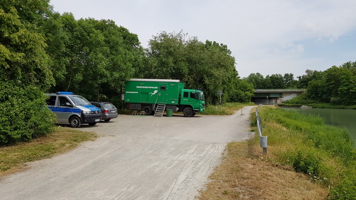 POL-HI: Polizeitaucher finden Diebesgut im Mittellandkanal