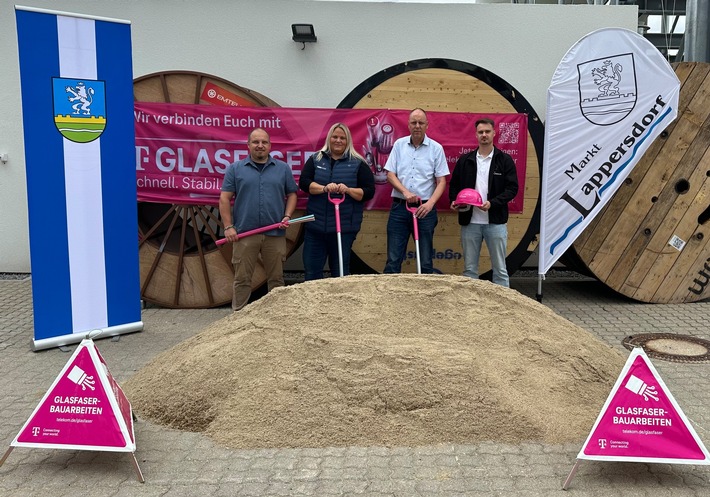 Spatenstich: Telekom startet Glasfaserausbau in Lappersdorf