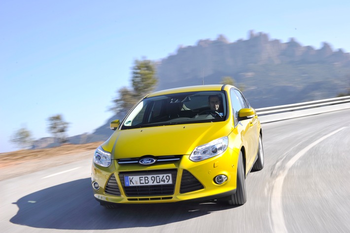 Ford Focus: Europas erstes Benziner-Familienfahrzeug unter 100 Gramm CO2/km - dank 1,0-Liter-EcoBoost-Motor (BILD)