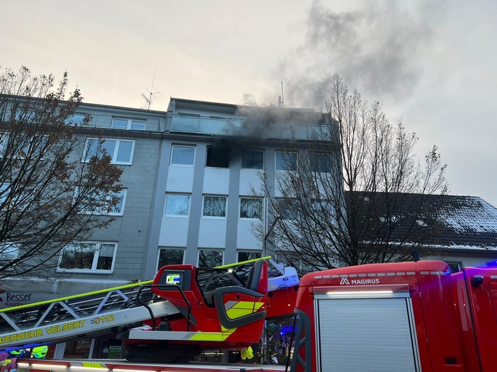 FW-Velbert: Wohnungsbrand im Innenstadtbereich