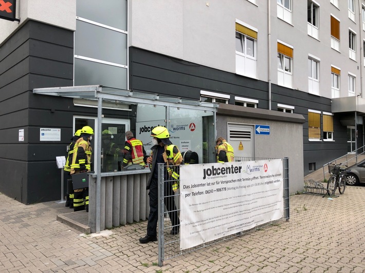 POL-PDWO: Worms - Jobcenter wegen des Verdachts einer Gefahrenlage geräumt