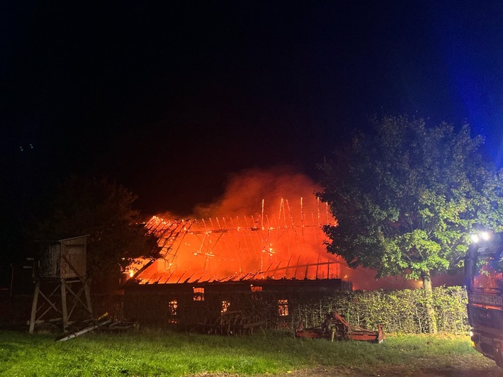 POL-COE: Ascheberg, Forsthövel-Merschstraße/ Brand einer Scheune