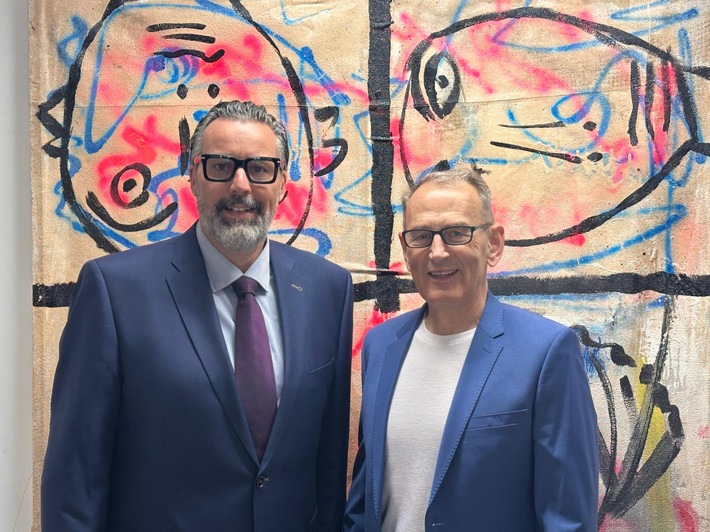 Technologischer Durchbruch: Superintelligenz ohne Halluzinationen - Deutschland erreicht 99,99 % AI Präzision