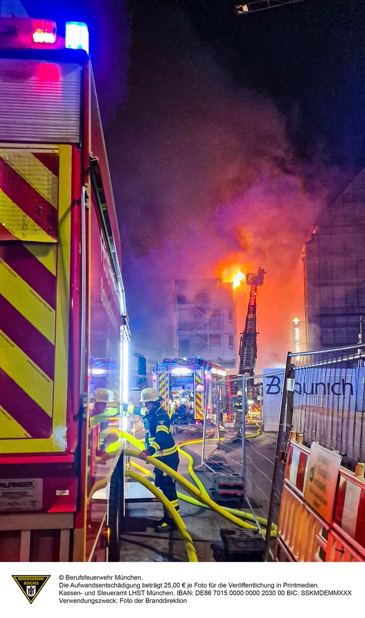 FW-M: Wohncontainer in Brand - Innenstadt verraucht (Ludwigsvorstadt)