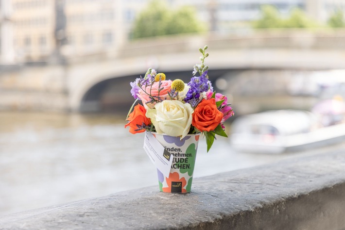 Spontanes Blumenglück am Wegesrand / Am Lonely Bouquet Day wird Freundlichkeit verschenkt