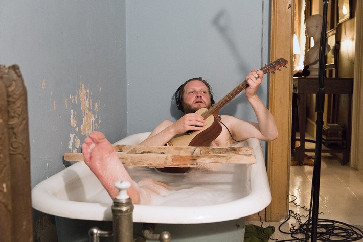 RAGNAR KJARTANSSON / The Visitors / 17 novembre 2012 - 27 janvier 2013 / Vernissage : 16 novembre 2012, 18 h