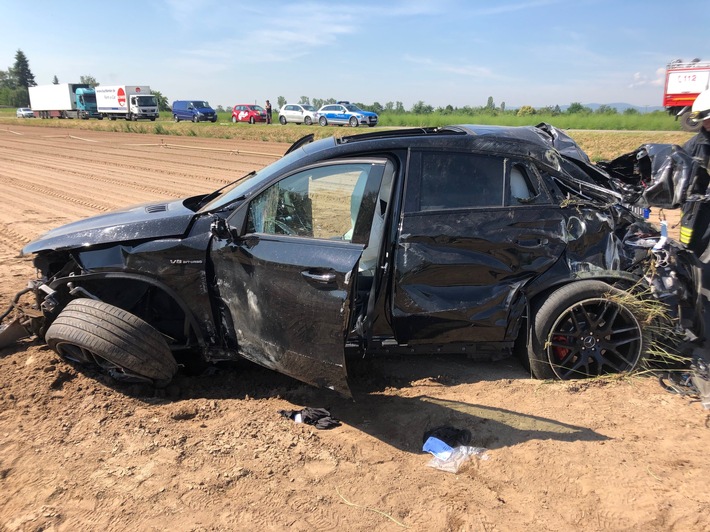 POL-PDNW: (Weisenheim am Sand)zwei Schwerverletzte nach Verkehrsunfall wegen vermutlich überhöhter Geschwindigkeit