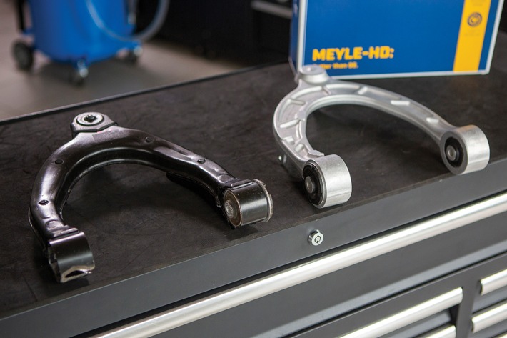 MEYLE engineers solve Tesla’s squeaking problem / Hamburg engineers solve Tesla’s squeaking problem and develop technically enhanced control arm for Tesla 3 and Tesla Y