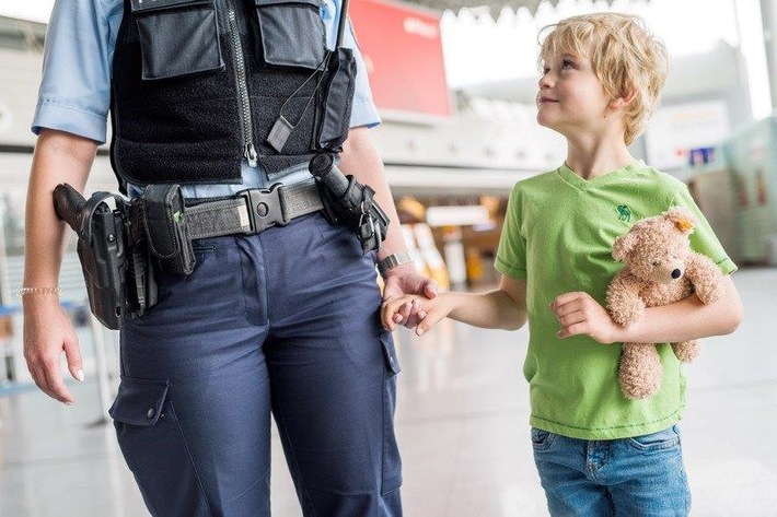 BPOL NRW: 10-jähriges Mädchen in Obhut der Bundespolizei übergeben