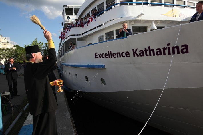 Flussschiff Excellence Katharina in Moskau getauft