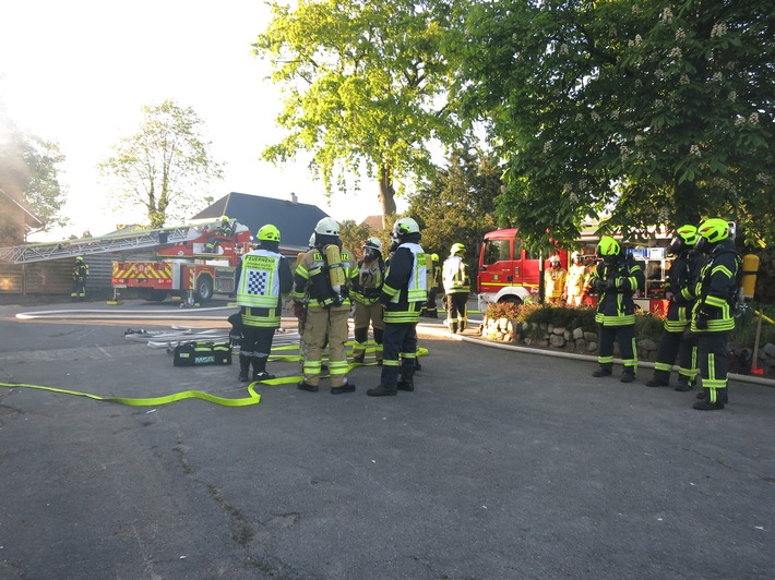 FW-HEI: Feueralarm im Süderhastedter Pflegeheim
-Fünf Feuerwehren bei Alarmübung im Einsatz-