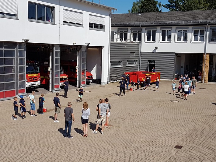 FW-DT: 180 Tage Kinderfeuerwehr in Detmold