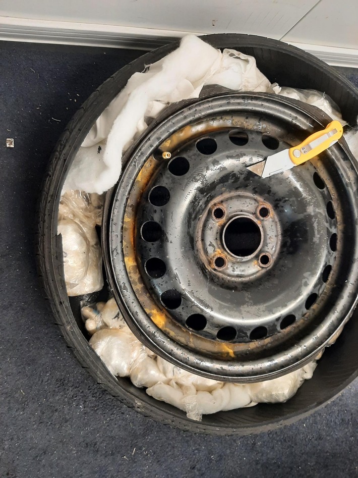 BPOL NRW: 49-Jähriger mit 2,98 Kilogramm Kokain-Heroin-Gemisch im Rahmen der Grenzkontrollen auf der Autobahn 3 festgenommen