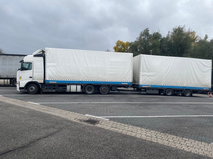 POL-PDNW: Polizeiautobahnstation Ruchheim - Kontrolle des gewerblichen Personen- und Güterkraftverkehrs auf der A61