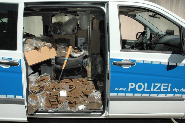 POL-PDPS: Gemeinsame Presseerklärung der Staatsanwaltschaft Zweibrücken und der Polizeidirektion Pirmasens: 
Pirmasenser Rauschgiftfahnder vernichten mehr als 100 kg an sichergestellten Drogen