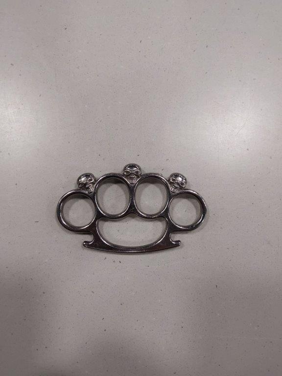 BPOL NRW: Schlagring im Handgepäck: Bundespolizei stoppt 18-Jährigen am Flughafen Köln/Bonn