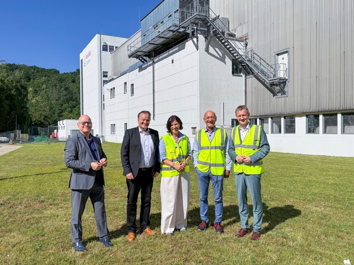 Thuringia’s Minister for Economic Affairs Boos-John Visits Koehler Paper in Greiz