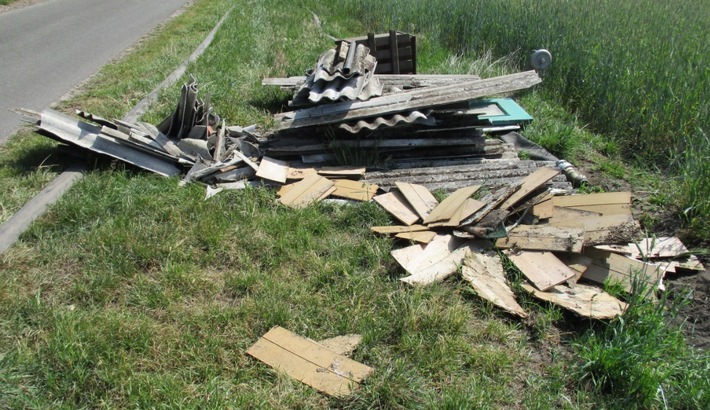 POL-NI: Illegale Müllentsorgung bei Hämelhausen / Polizei Hoya sucht Zeugen