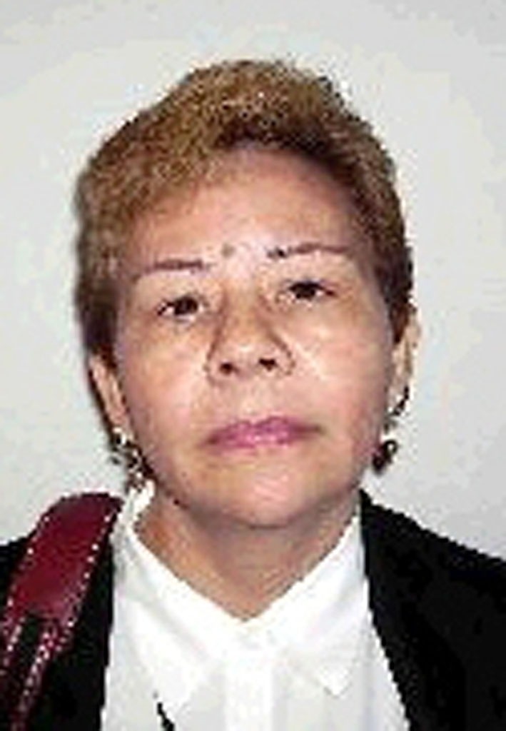POL-D: Schmuckdiebstahl auf der Kö - Tatverdächtige identifiziert - Internationale Suche nach Rosa Maria Ramirez Ramirez und Norberto Guillermo Andrade mit Fahndungsfotos