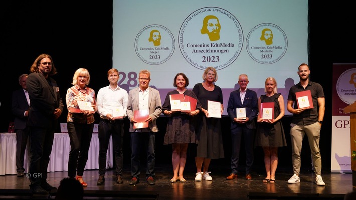 Comenius EduMedia Award 2023: MINT-EC Themencluster erhält Auszeichnung
