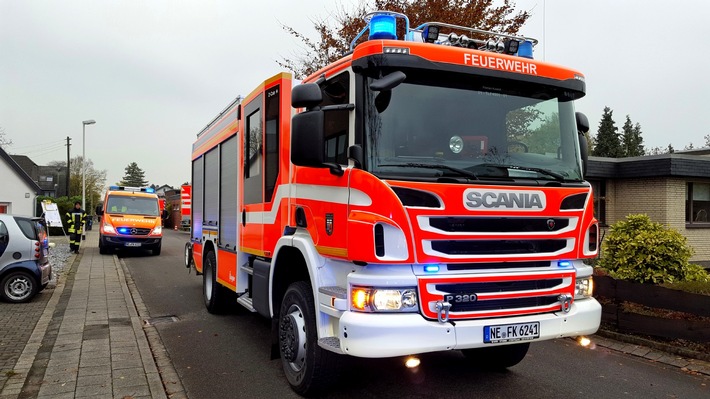 FW-NE: Feuerwehr probt Ernstfall