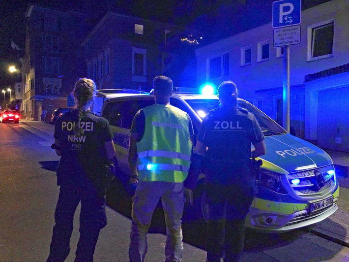 POL-ME: Gemeinsamer Kontrolleinsatz von Polizei, Zoll und Ordnungsamt - Mettmann - 2209017