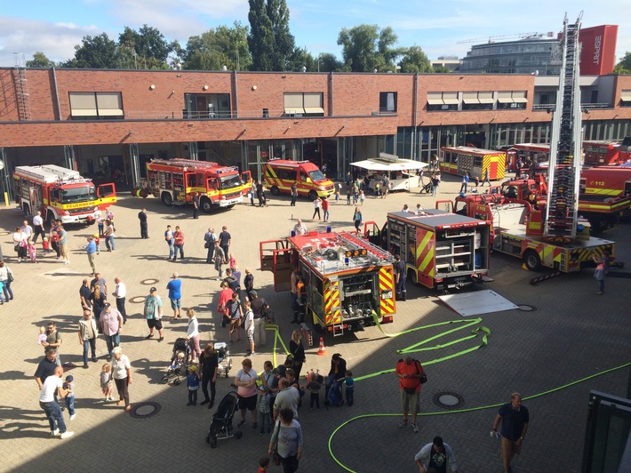 FW Ratingen: Vorankündigung Tag der offenen Tür bei der Feuerwehr Ratingen