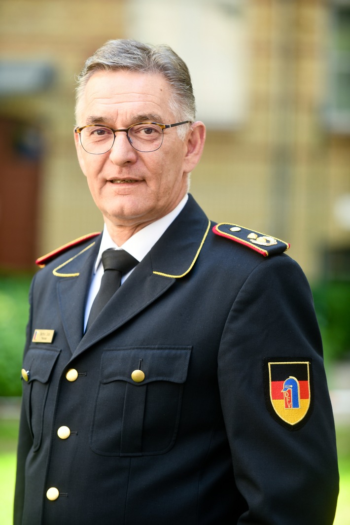 Hartmut Ziebs, Präsident des Deutschen Feuerwehrverbandes (DFV)