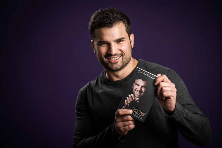 Berliner Entertainer macht Mut mit neuem Buch: "Scheiss drauf – jetzt erst recht."