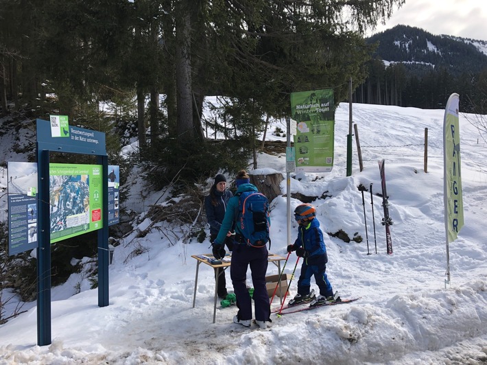 Natürlich auf Tour im Allgäu, Aktionstag am 8.Februar: Ranger und Rangerinnen erklären und informieren.