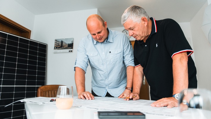 Vom Acker aufs Dach: Wie Ärzte und Apotheker jetzt klug in PV investieren