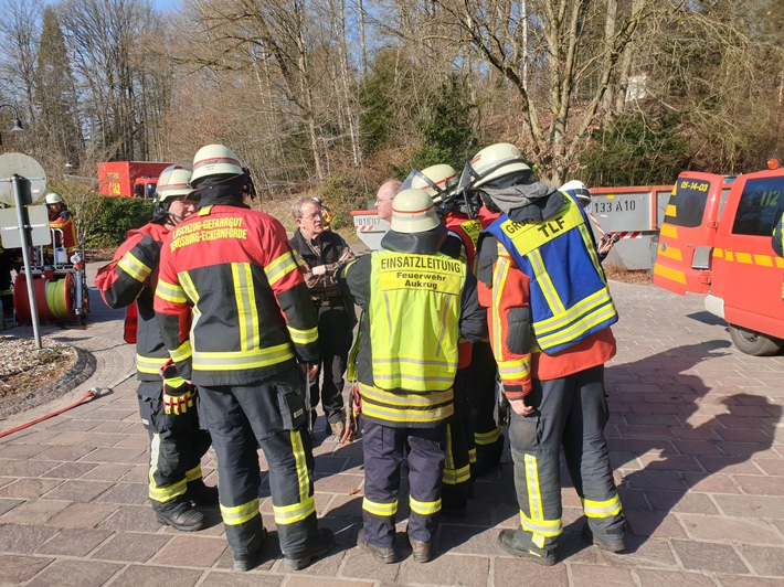 FW-RD: Chlorgasaustritt im Reha-Zentrum Aukrug (Kreis Rendsburg-Eckernförde)