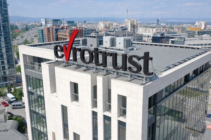 Evrotrust startet in Deutschland, Österreich und der Schweiz - Dr. Heinrich Grave übernimmt Geschäftsführung der neuen Tochtergesellschaft