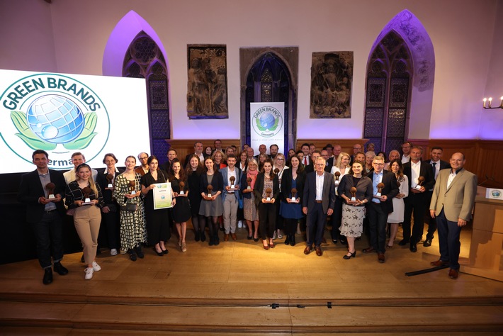 Dr. Gerd Müller und 65 Marken als GREEN BRANDS Germany ausgezeichnet / Festveranstaltung unter Schirmherrschaft des Bayerischen Ministerpräsidenten Dr. Markus Söder im Nürnberger Rathaus