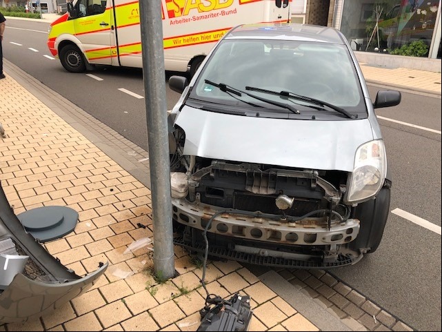 POL-PDPS: Verkehrsunfall in Trunkenheit