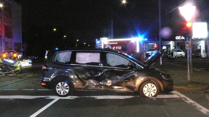 POL-DN: Verkehrsunfall mit Streifenwagen