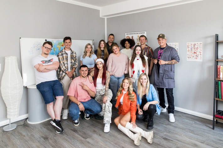 "Krass Schule - die jungen Lehrer": Comeback des Kultformats - ab 01. Juli auf RTL+