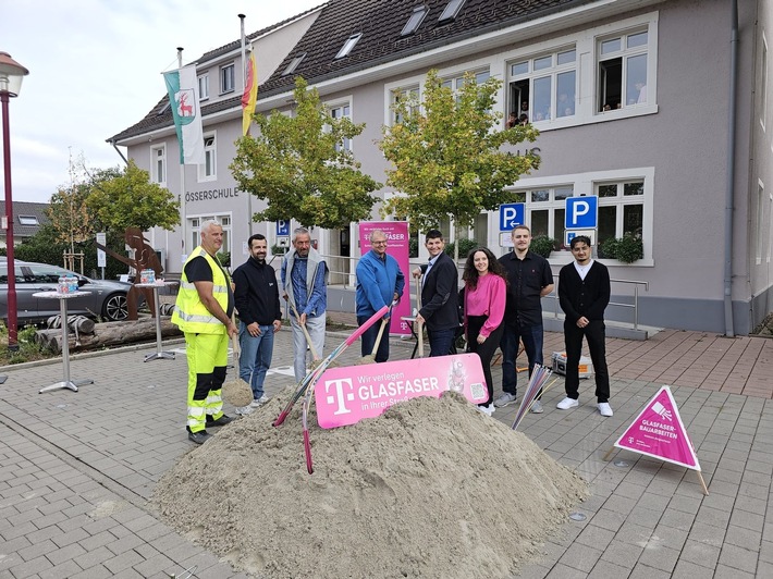 Bad Säckingen: Spatenstich für Glasfaserausbau