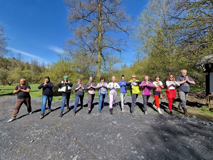 Ferienpark Am Birnbaumteich: Feuer-Moon-Yoga im Jungbrunnen Yoga Retreat mit Yoga-Lehrerin Jane Uhlig