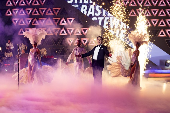Show stehlen, aber mit Stil: Bastian Pastewka moderiert am Dienstag "Wer stiehlt Bastian Pastewka die Show?" auf ProSieben